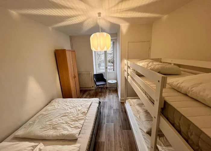 4 Personnes, Wifi, Proche Centre Et Thermes Апартаменты