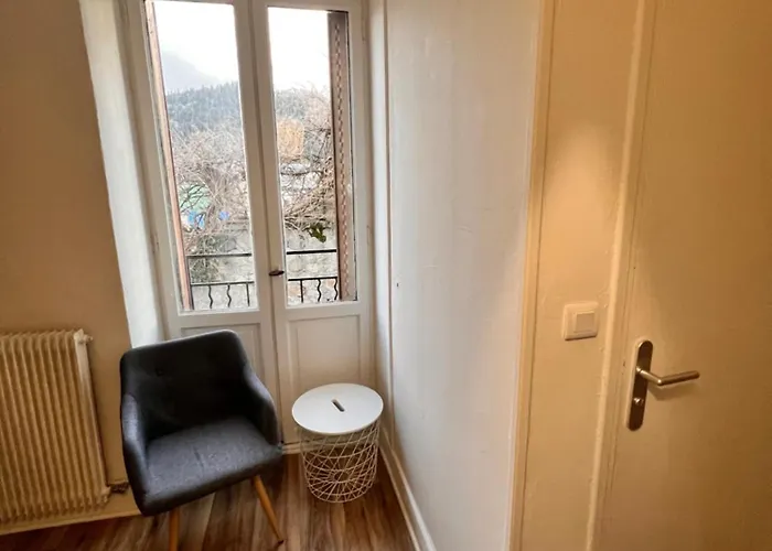 Апартаменты 4 Personnes, Wifi, Proche Centre Et Thermes